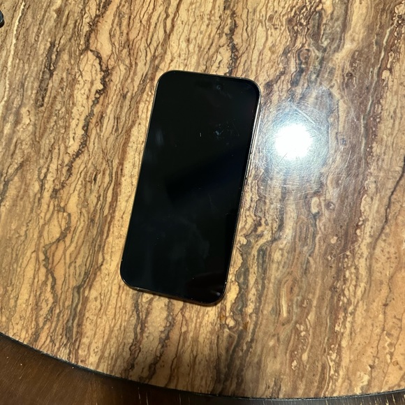 Apple iPhone 14 Pro - Picture 11 of 12